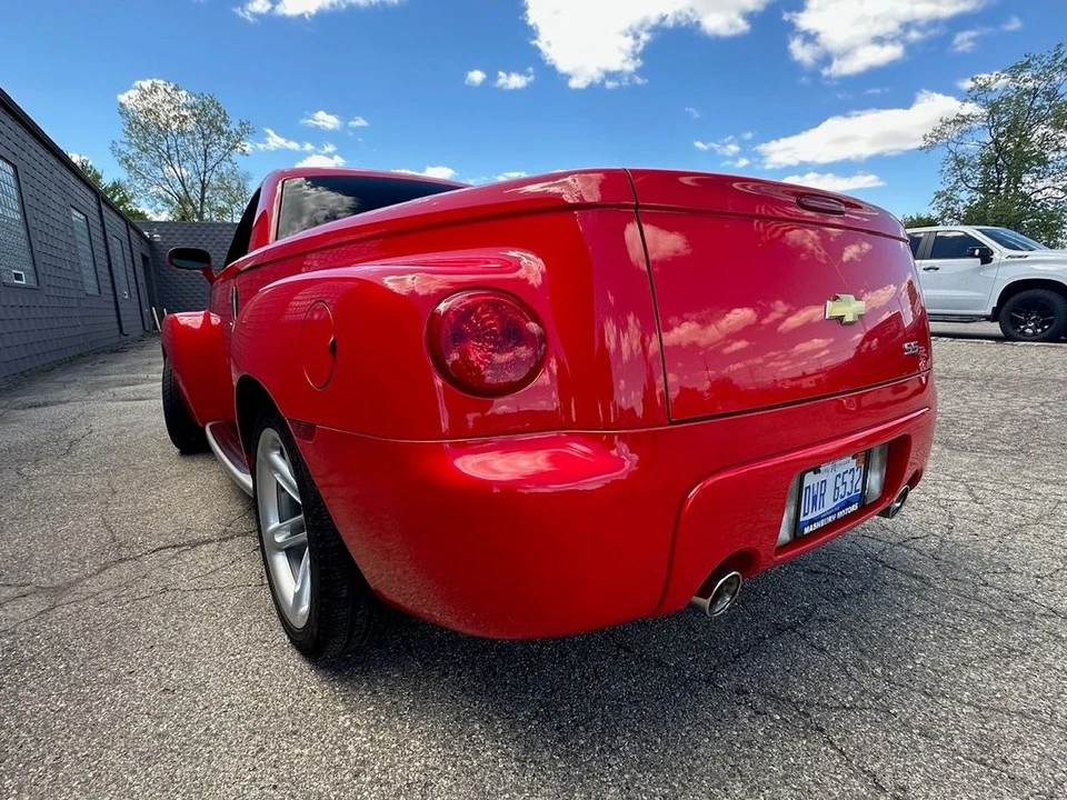 2004 Chevrolet SSR - Image 14 of 26