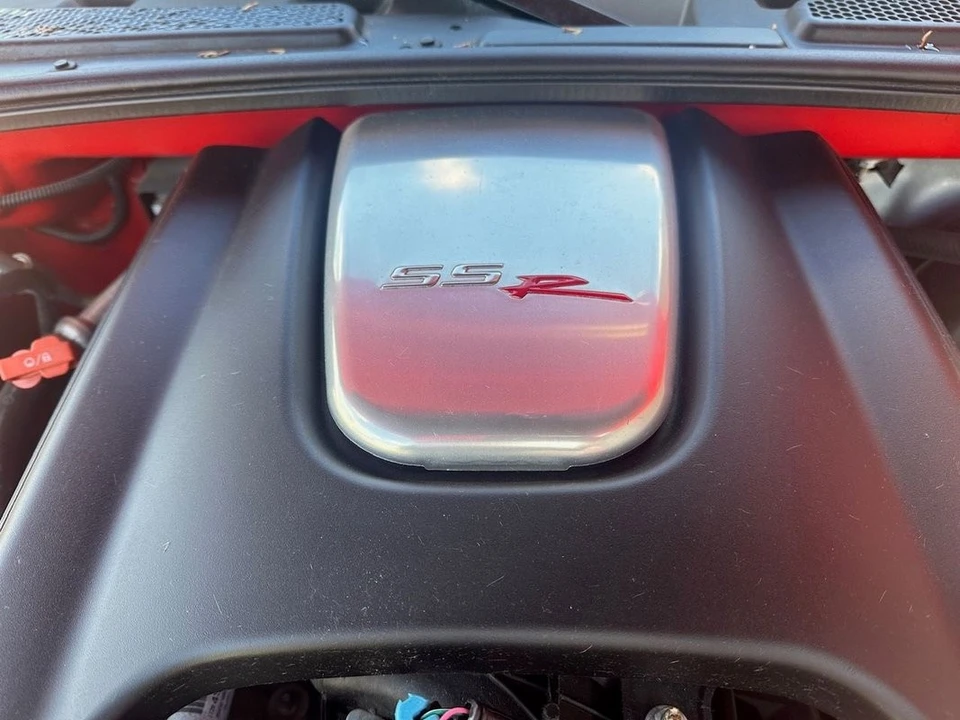 2004 Chevrolet SSR - Image 19 of 26