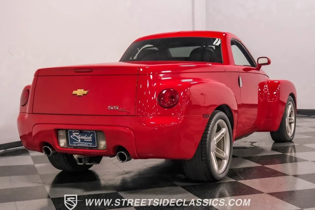 2004 Chevrolet SSR - Image 12 of 12