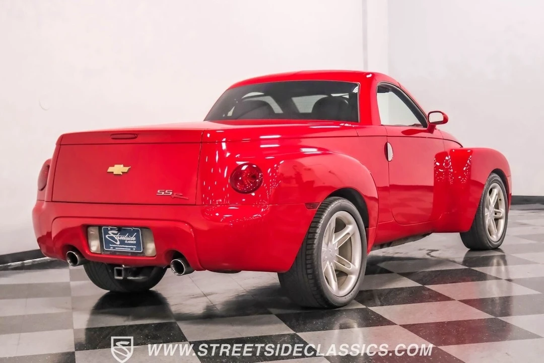 2004 Chevrolet SSR - Image 13 of 21