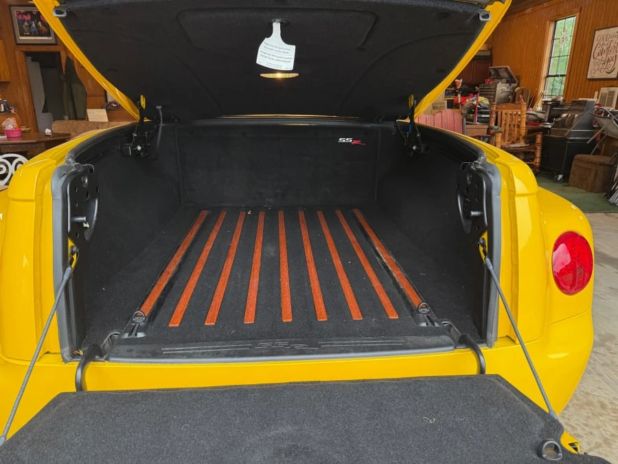 2004 Chevrolet SSR - Image 13 of 14