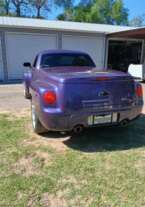 2004 Chevrolet SSR - Image 4 of 12