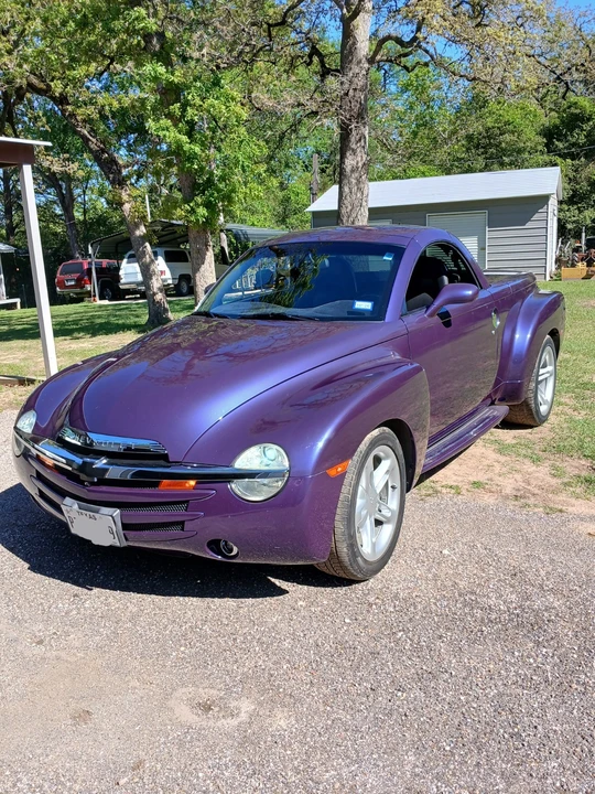 2004 Chevrolet SSR - Image 3 of 12