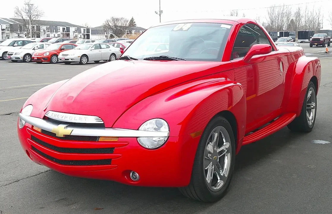2004 Chevrolet SSR - Image 9 of 21