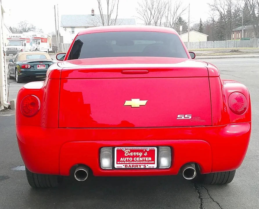 2004 Chevrolet SSR - Image 7 of 21
