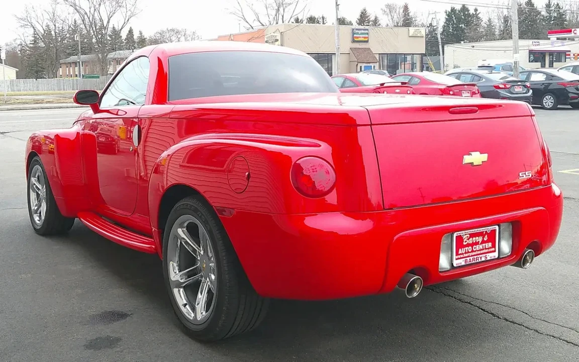 2004 Chevrolet SSR - Image 8 of 21
