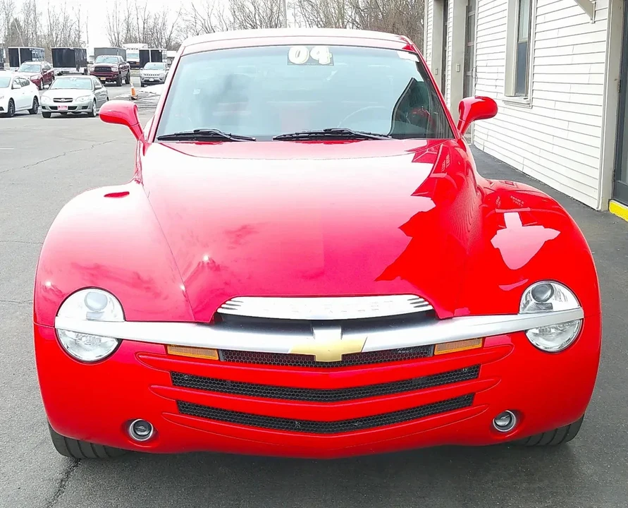 2004 Chevrolet SSR - Image 10 of 21