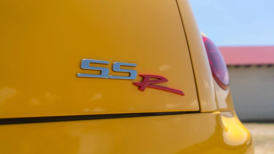 2004 Chevrolet SSR - Image 11 of 12