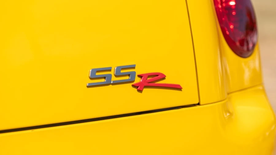 2004 Chevrolet SSR - Image 9 of 12