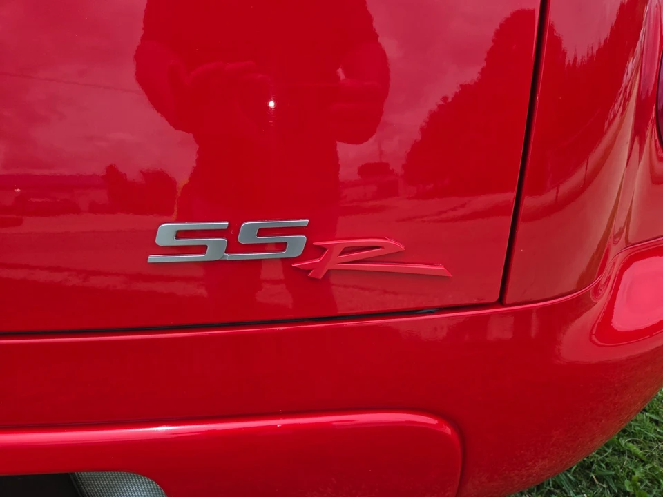 2004 Chevrolet SSR - Image 8 of 31