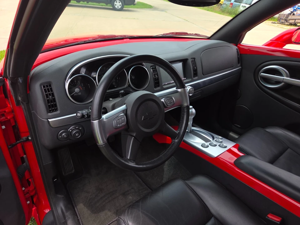 2004 Chevrolet SSR - Image 15 of 31