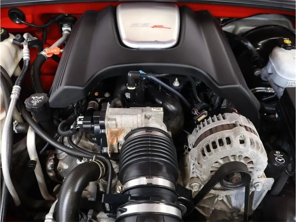2004 Chevrolet SSR - Image 31 of 31