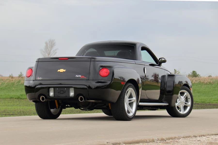 2004 Chevrolet SSR - Image 6 of 31
