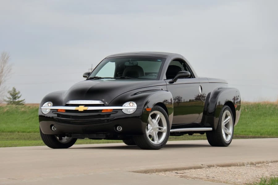 2004 Chevrolet SSR - Image 9 of 31