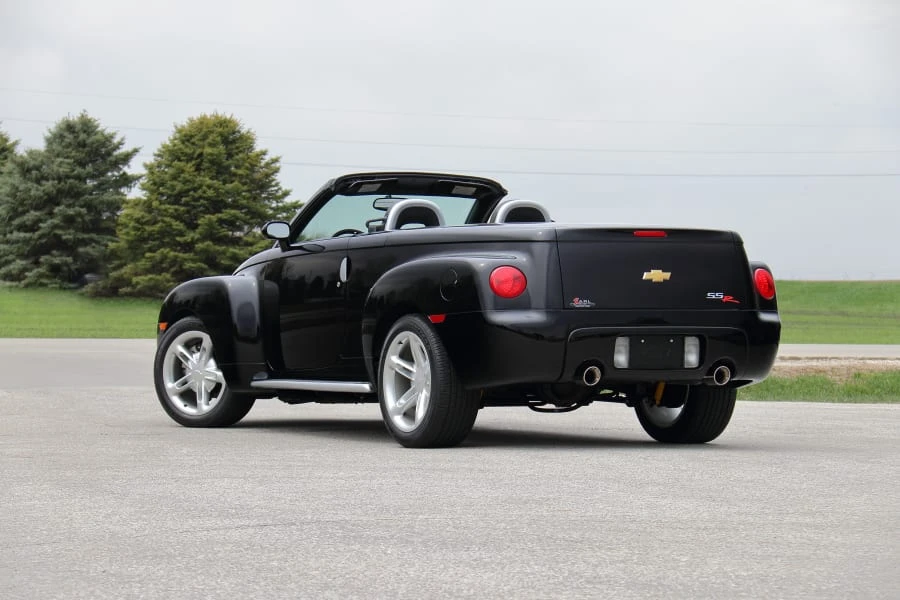 2004 Chevrolet SSR - Image 21 of 31