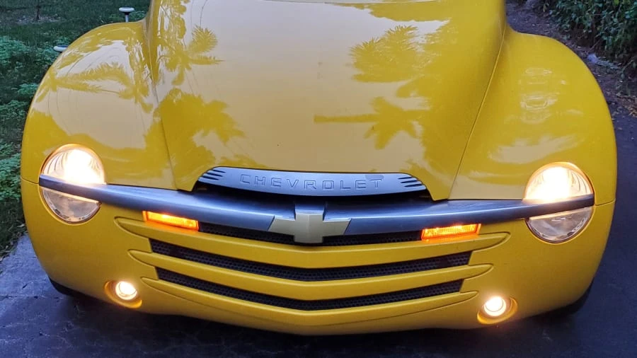 2004 Chevrolet SSR - Image 4 of 6