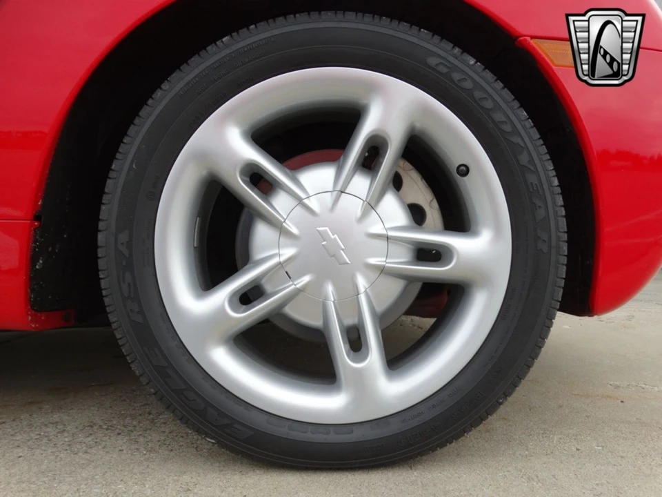 2004 Chevrolet SSR - Image 12 of 12