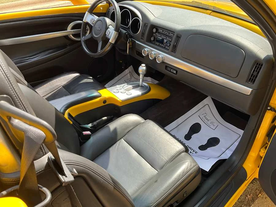 2004 Chevrolet SSR - Image 8 of 10