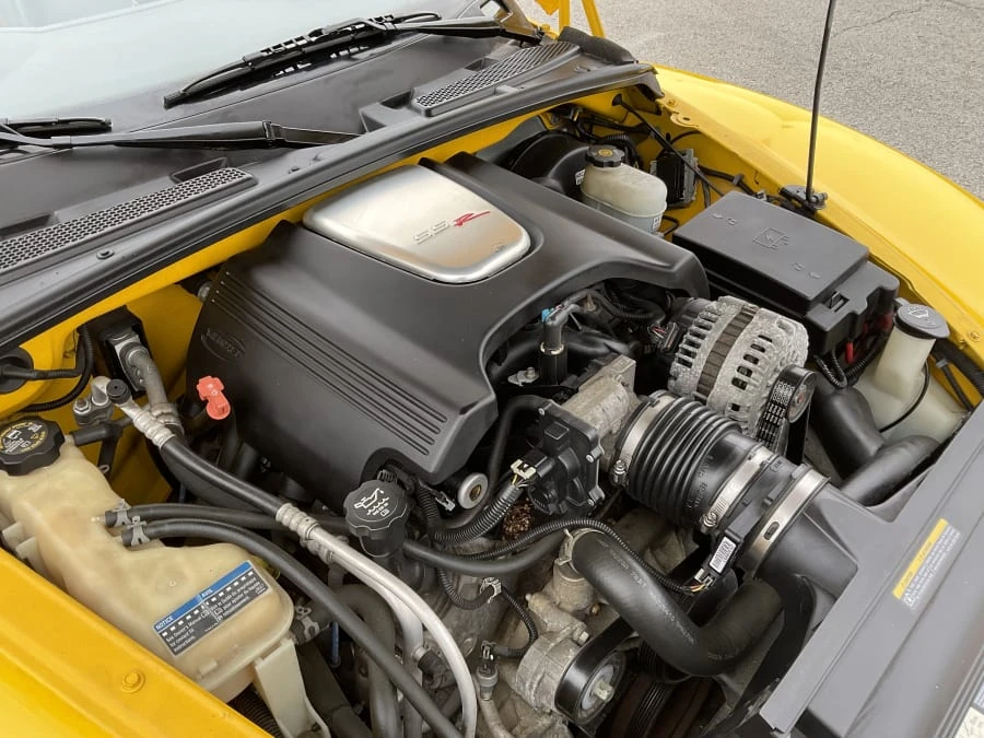2004 Chevrolet SSR - Image 10 of 11