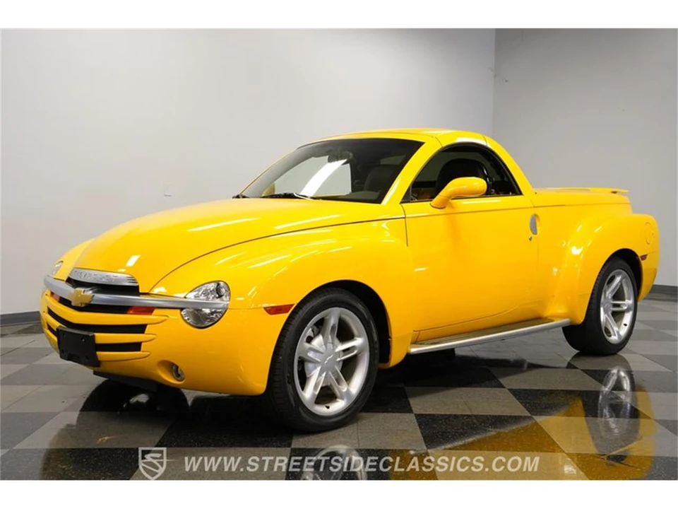2004 Chevrolet SSR - Image 4 of 31