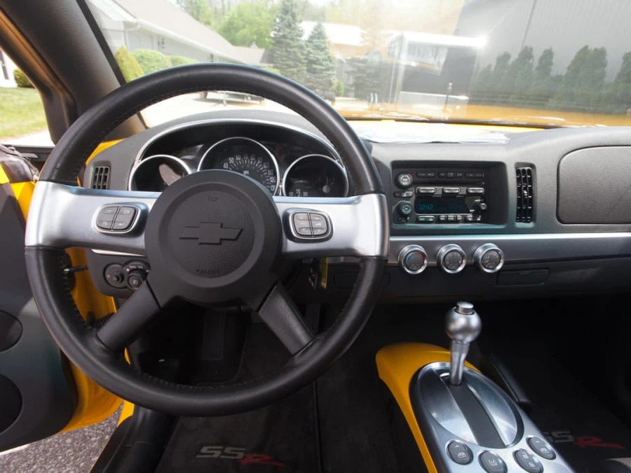2004 Chevrolet SSR - Image 5 of 10