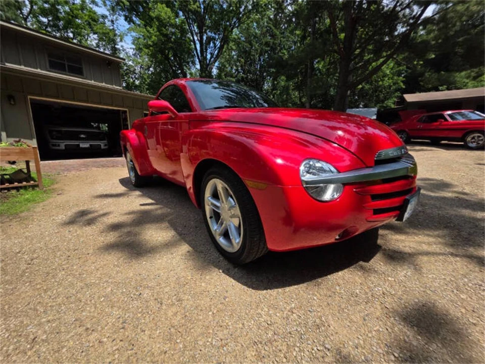 2004 Chevrolet SSR - Image 22 of 31