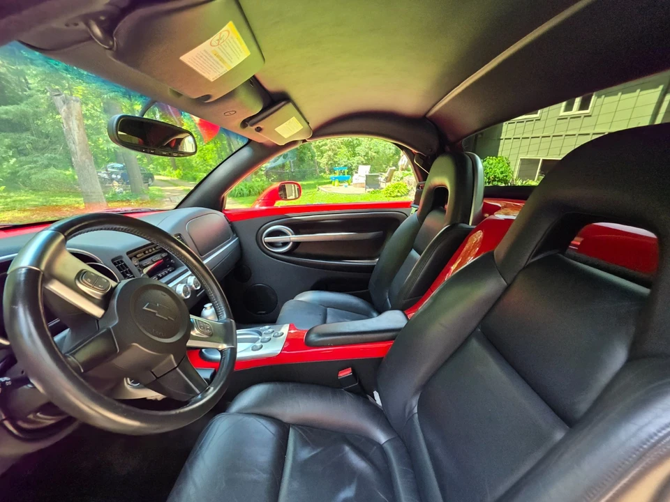 2004 Chevrolet SSR - Image 24 of 31