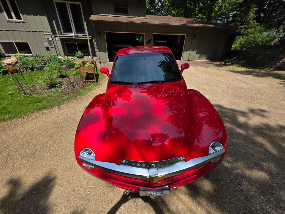 2004 Chevrolet SSR - Image 10 of 31