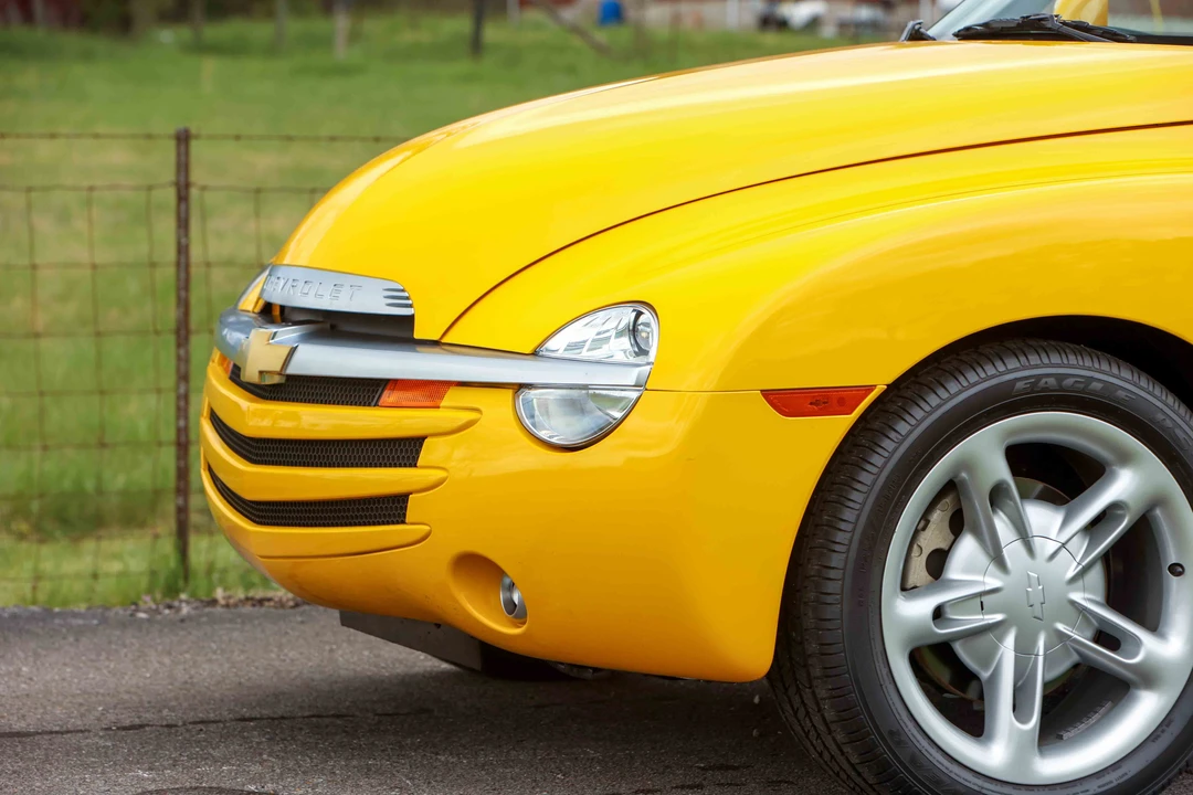 2004 Chevrolet SSR - Image 22 of 31