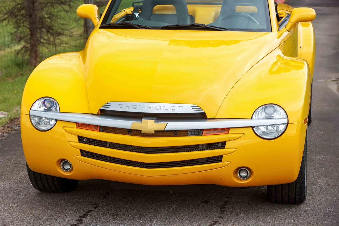 2004 Chevrolet SSR - Image 23 of 31