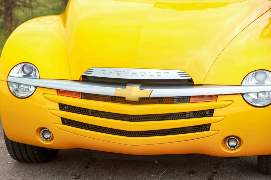 2004 Chevrolet SSR - Image 24 of 31