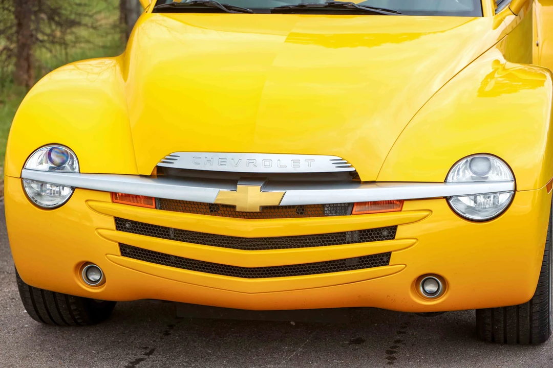 2004 Chevrolet SSR - Image 25 of 31
