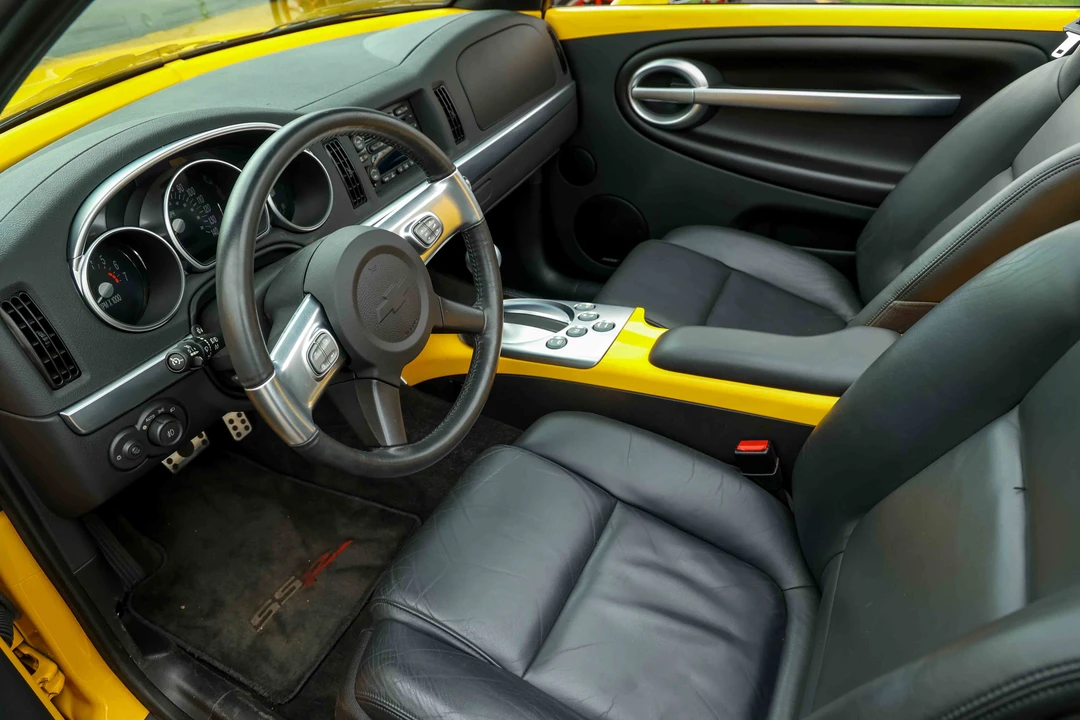 2004 Chevrolet SSR - Image 29 of 31