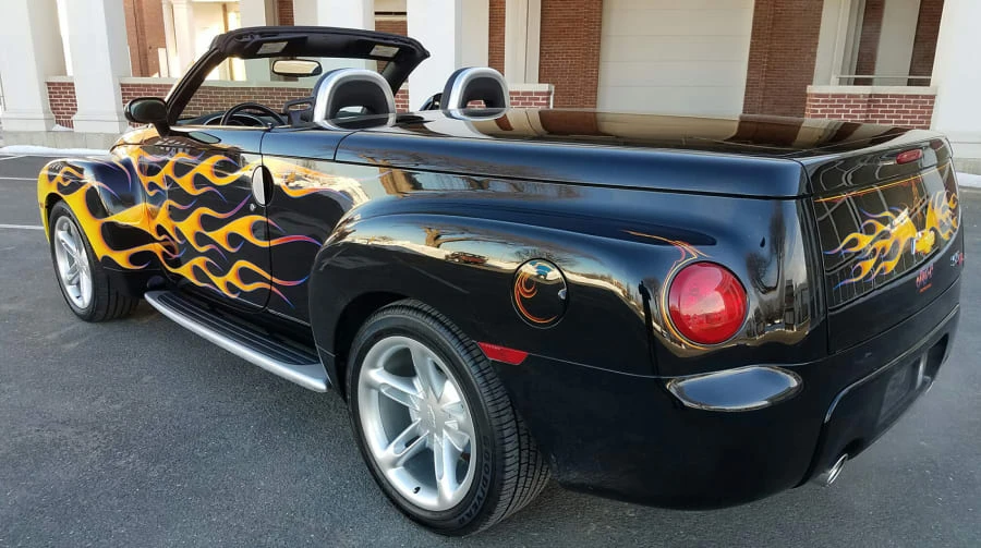 2004 Chevrolet SSR - Image 3 of 5