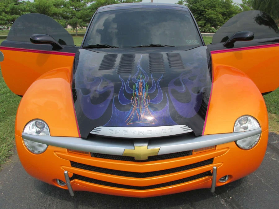 2004 Chevrolet SSR - Image 8 of 8