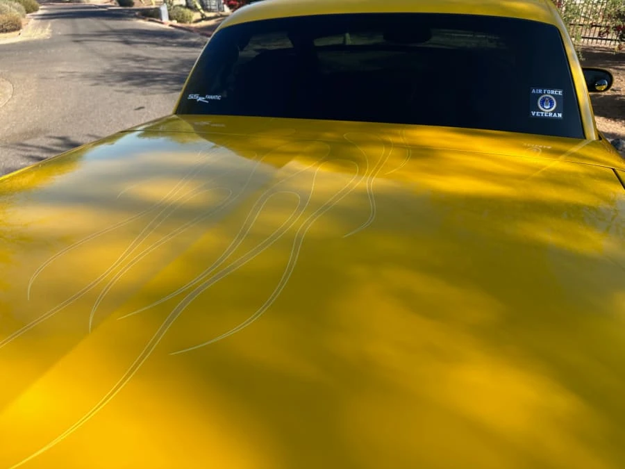 2004 Chevrolet SSR - Image 8 of 17