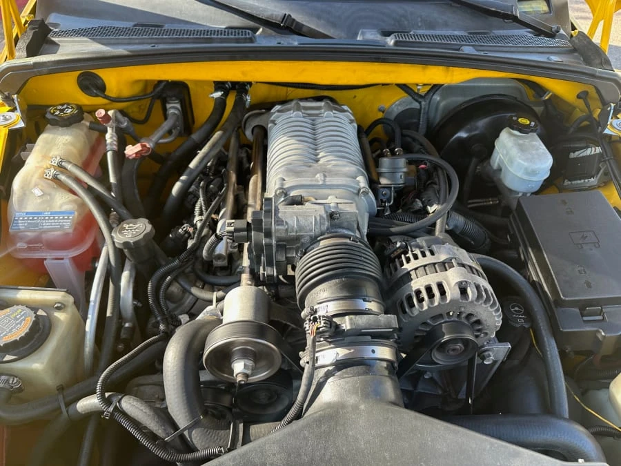 2004 Chevrolet SSR - Image 17 of 17