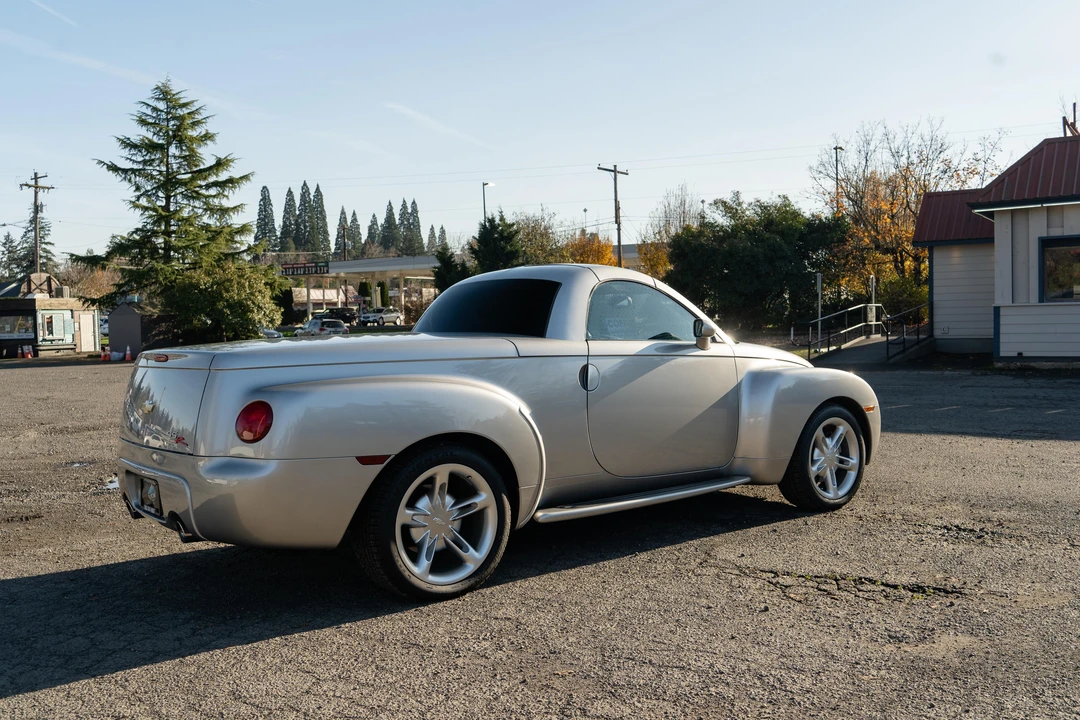 2004 Chevrolet SSR - Image 22 of 31