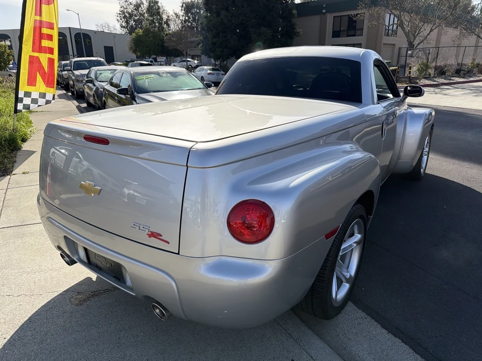 2004 Chevrolet SSR - Image 7 of 21