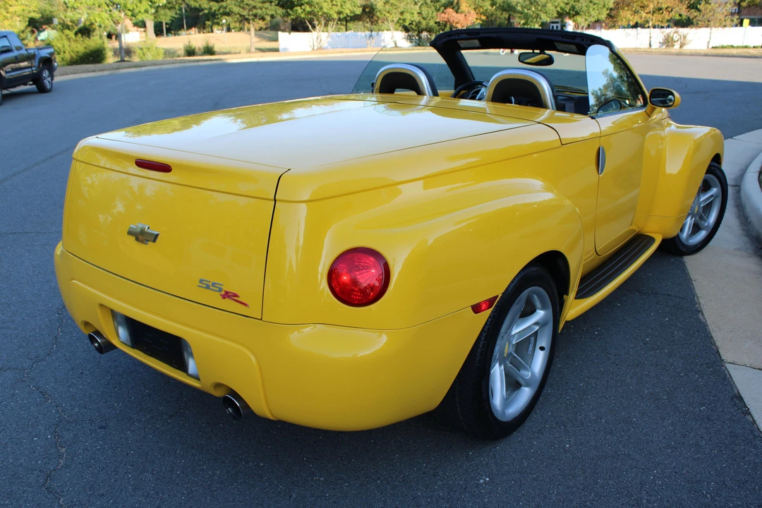 2004 Chevrolet SSR - Image 21 of 21