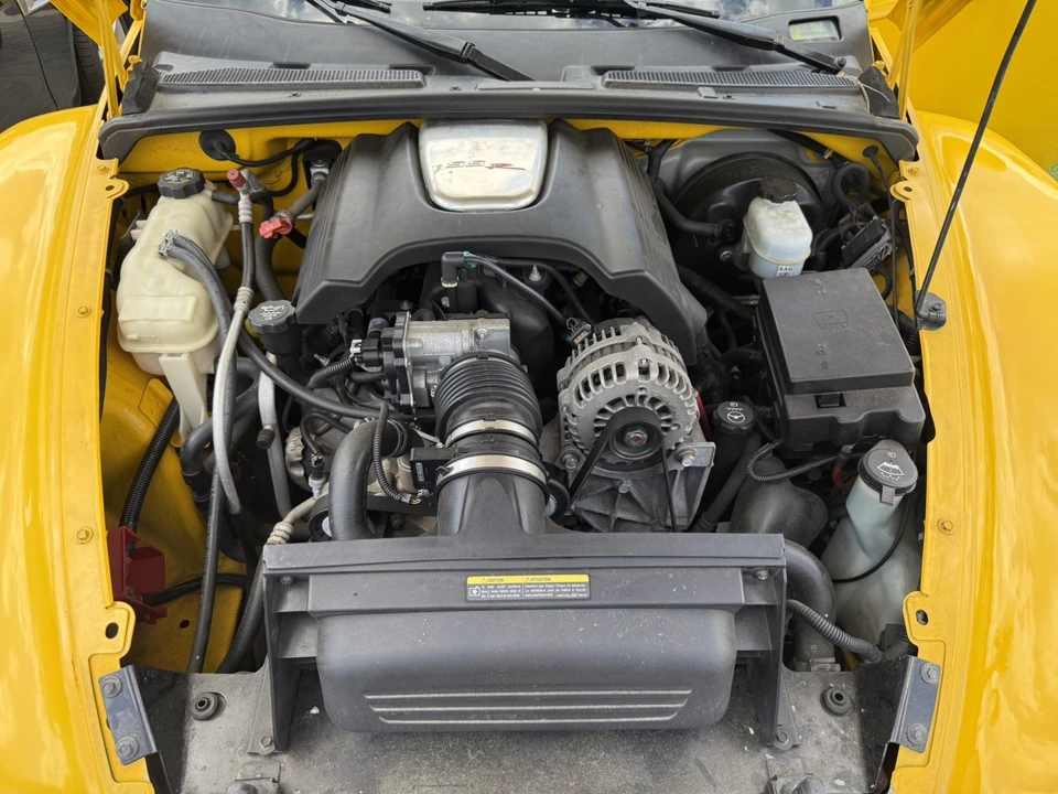 2004 Chevrolet SSR - Image 9 of 9