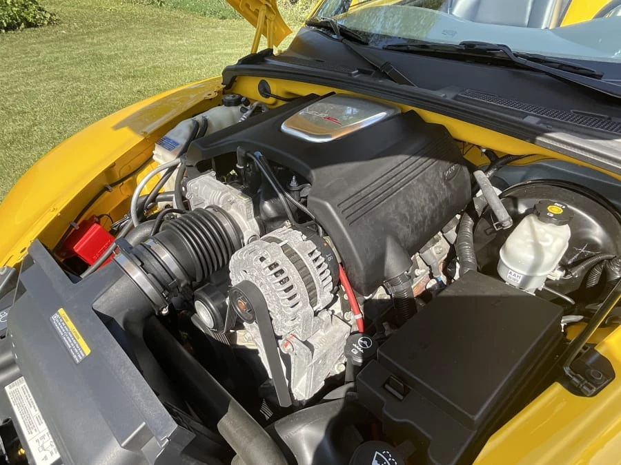 2004 Chevrolet SSR - Image 14 of 15