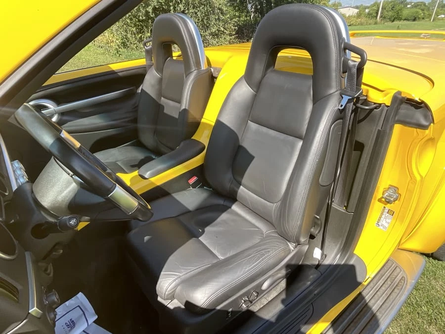 2004 Chevrolet SSR - Image 7 of 15