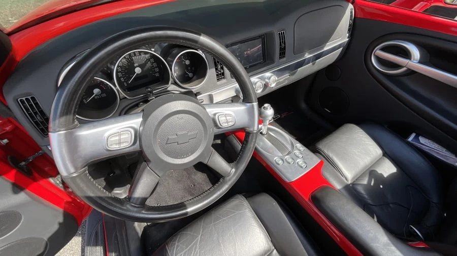 2004 Chevrolet SSR - Image 9 of 12