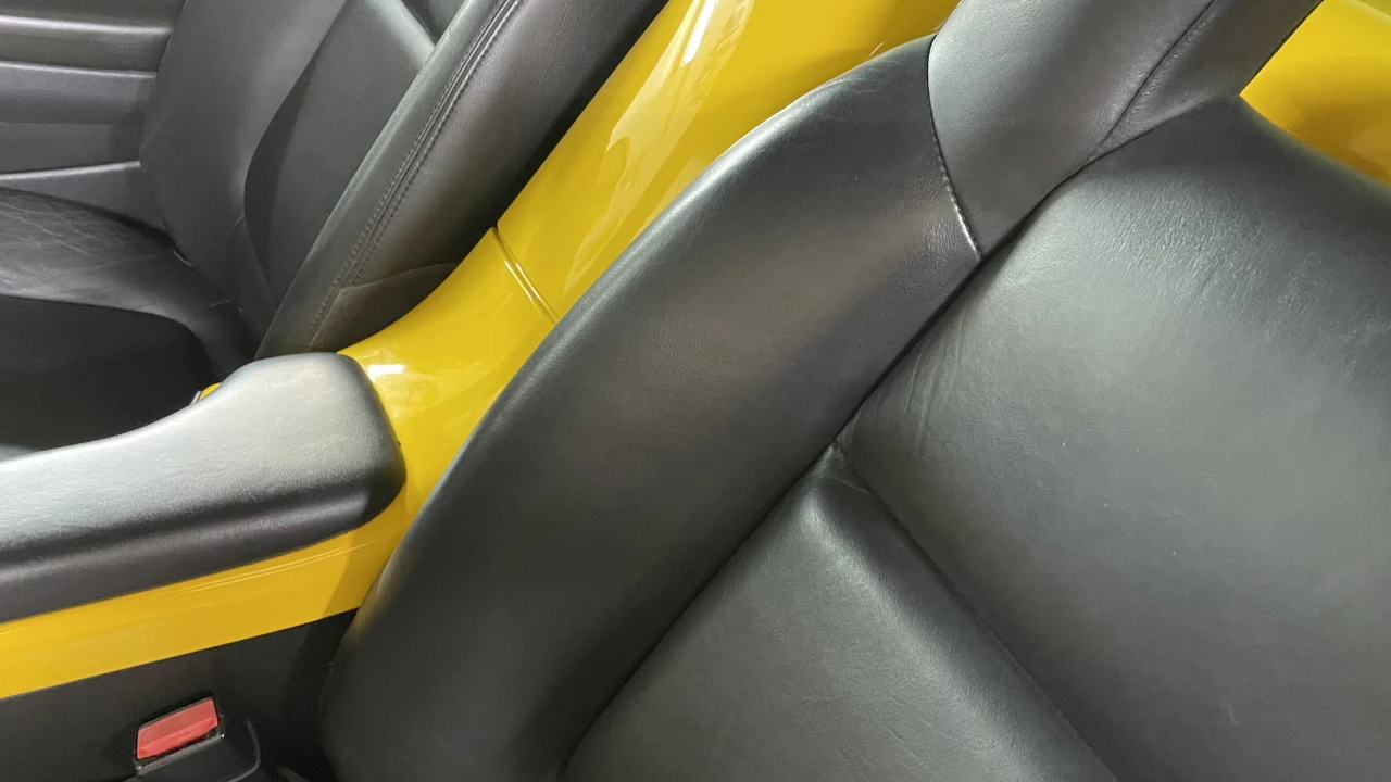 2004 Chevrolet SSR - Image 5 of 12