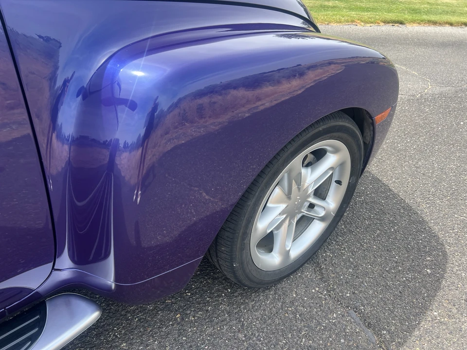 2004 Chevrolet SSR - Image 27 of 31
