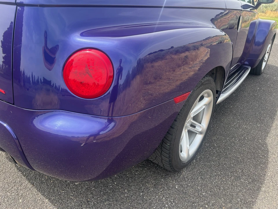 2004 Chevrolet SSR - Image 25 of 31