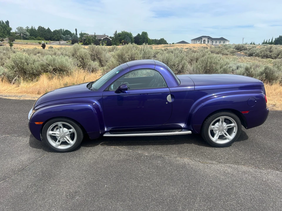 2004 Chevrolet SSR - Image 18 of 31