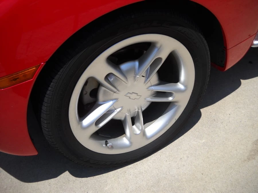 2004 Chevrolet SSR - Image 7 of 8