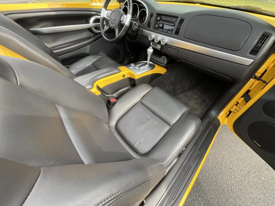 2004 Chevrolet SSR - Image 6 of 14